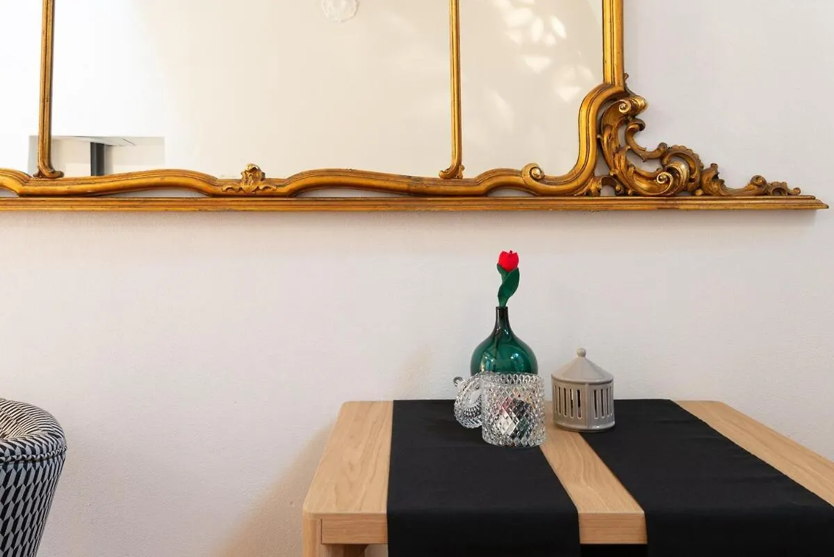Tiny Loft With Jacuzzi Apartment Bellano Italy