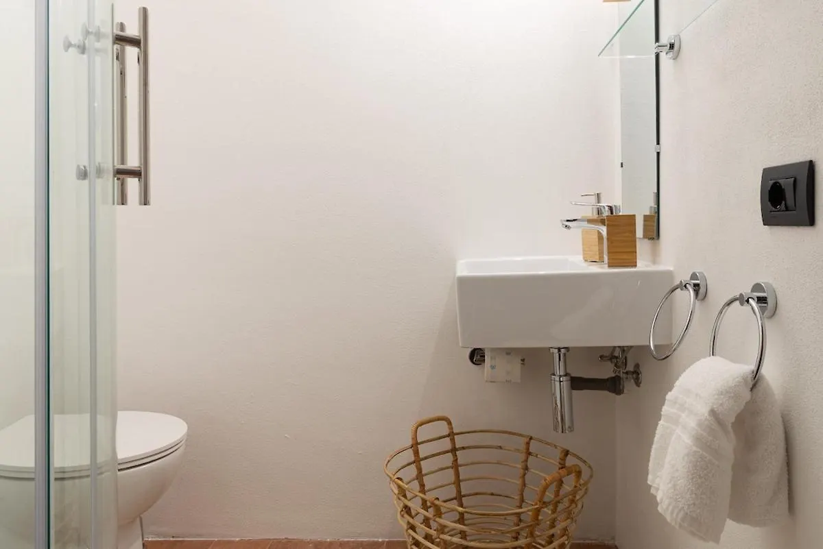 Tiny Loft With Jacuzzi Apartment Bellano